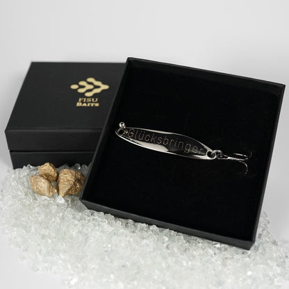 Geschenk für Angler, veredelte Angelköder mit Gravur "GLÜCKSBRINGER"